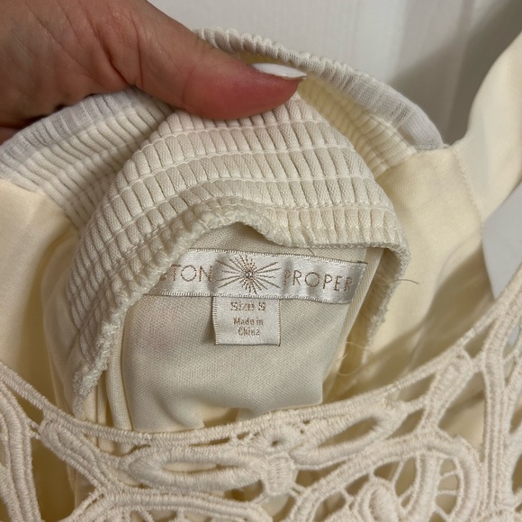 WHBM lace top - Picture 4 of 6